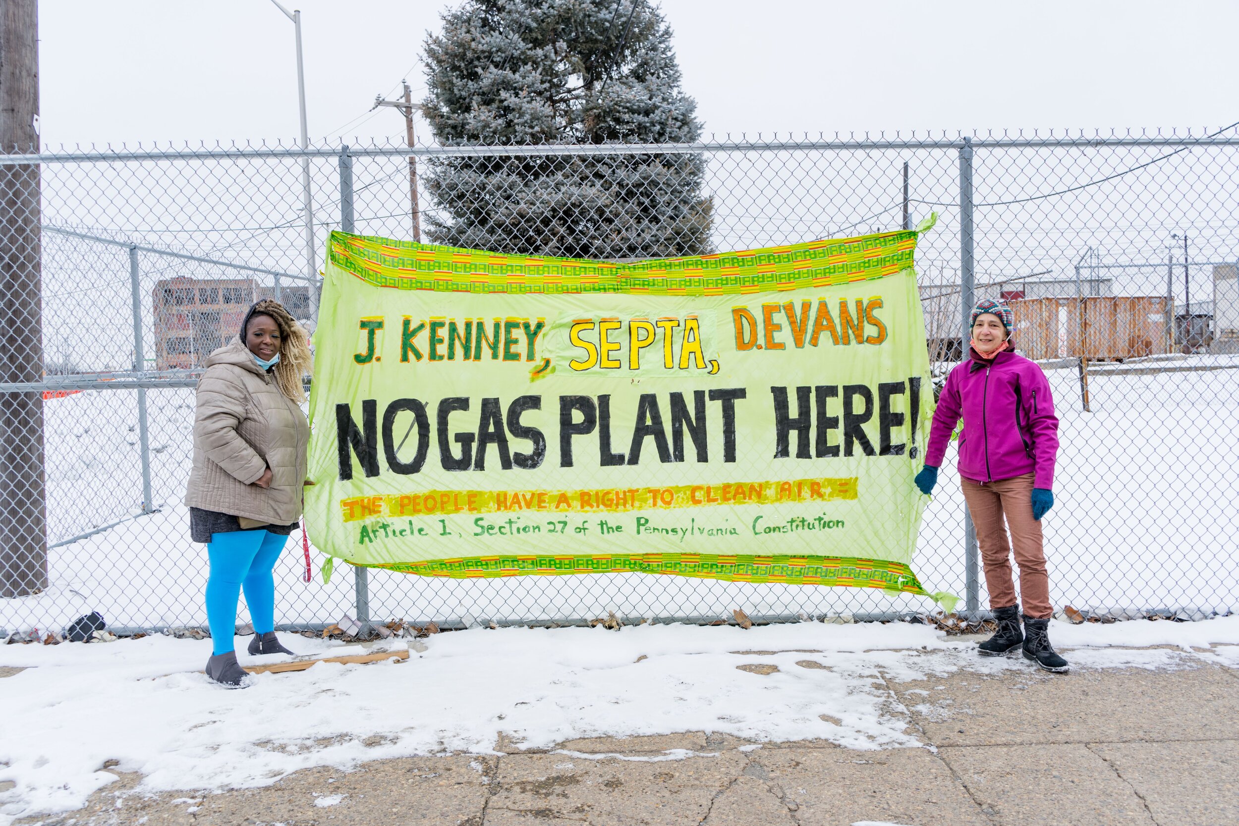 An NAGP sign protesting the SEPTA plant hangs on a fence outside the Midvale Bus Facility. Photography by Drew Dennis